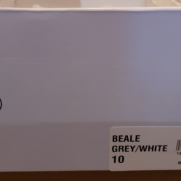 Steve Madden SIZE 10 Grey/White Beale Slip on Sneakers - Picture 5 of 8